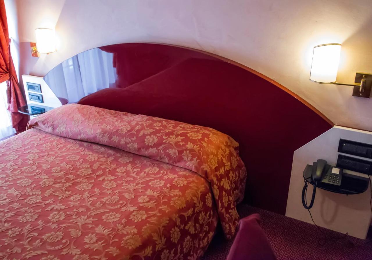 Hotel Continental トリノ エクステリア 写真