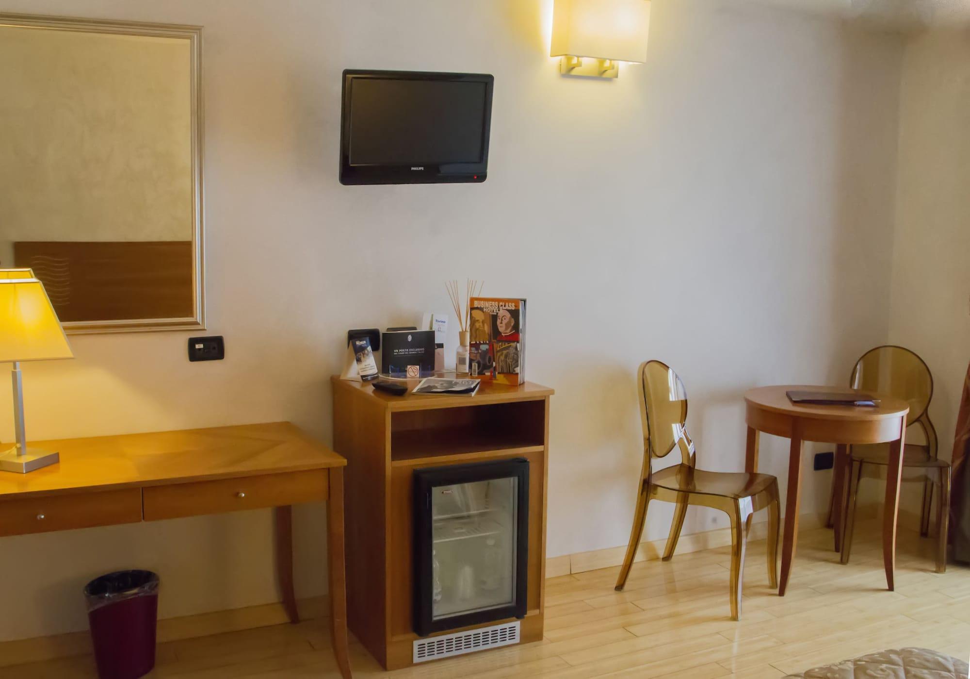 Hotel Continental トリノ エクステリア 写真