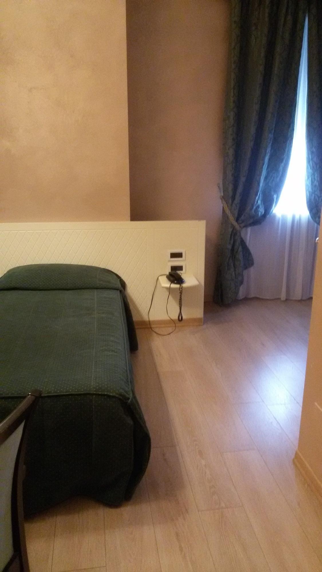 Hotel Continental トリノ エクステリア 写真