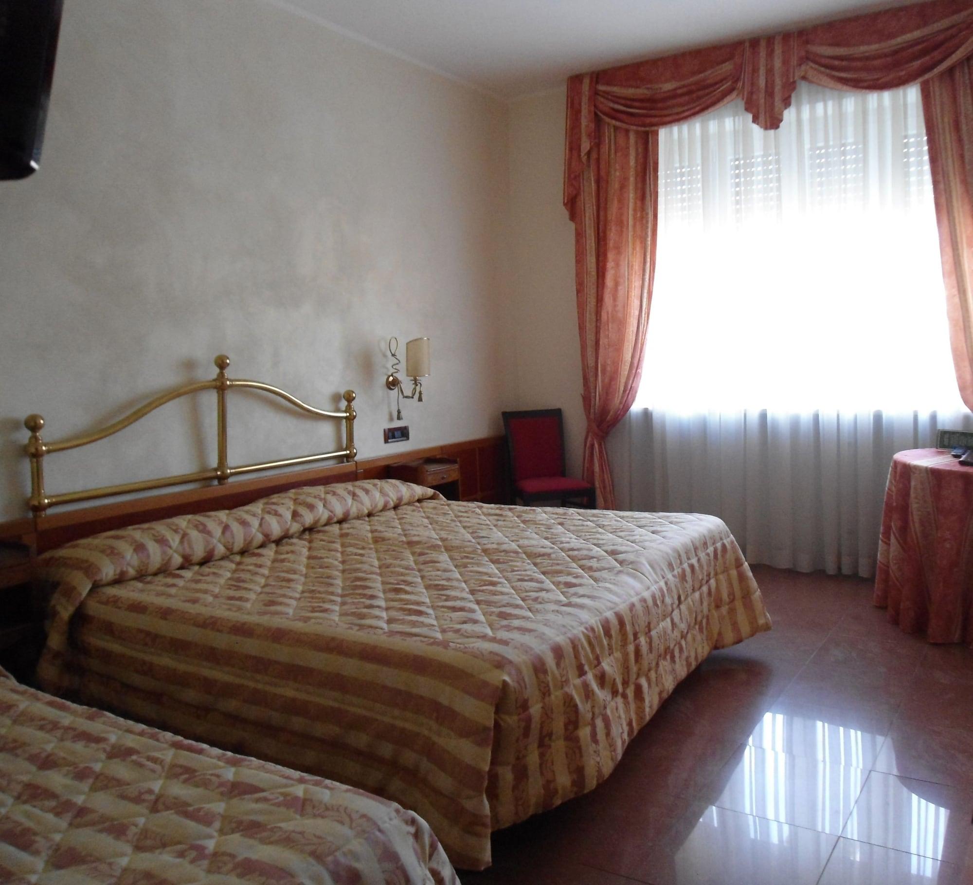 Hotel Continental トリノ エクステリア 写真