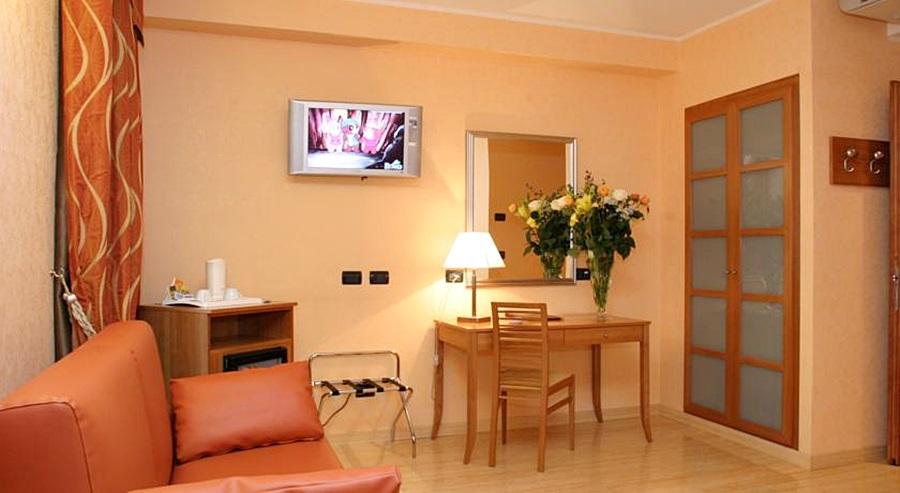 Hotel Continental トリノ 部屋 写真