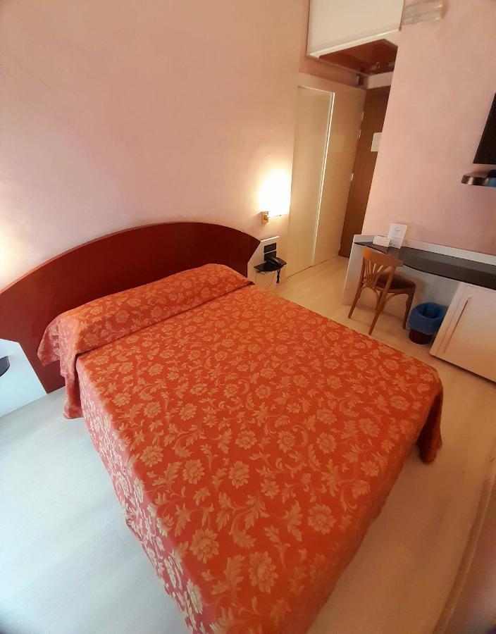 Hotel Continental トリノ エクステリア 写真