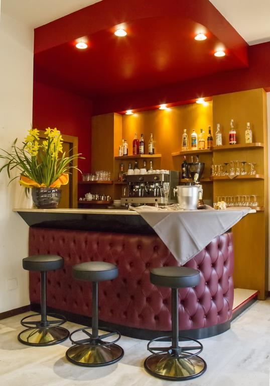 Hotel Continental トリノ エクステリア 写真