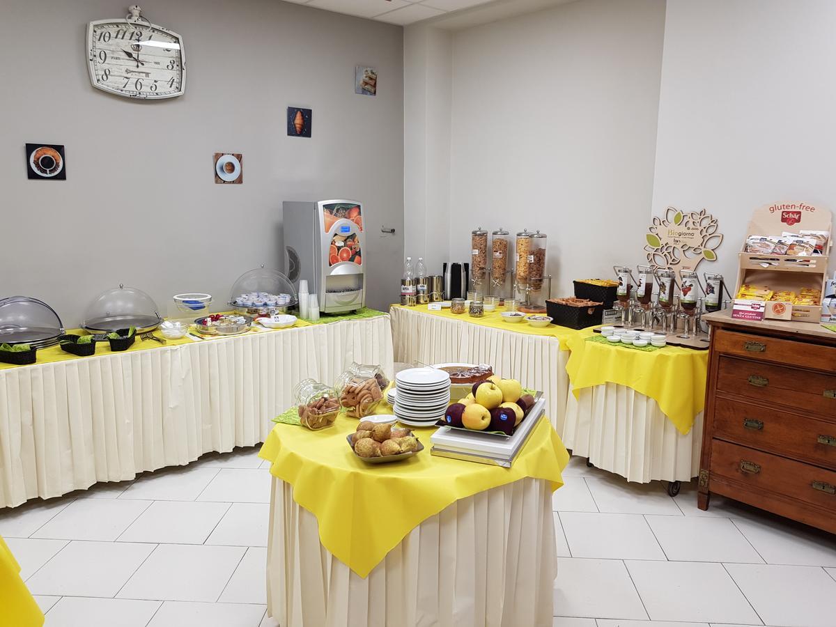 Hotel Continental トリノ エクステリア 写真